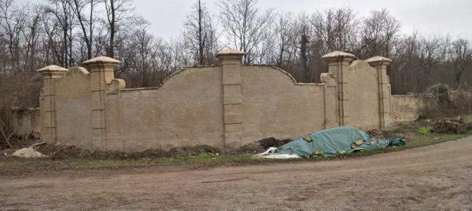 Parkmauer Sanierungsarbeiten für das Nordtor vorerst abgeschlossen! Parkmauer Sanierungsarbeiten für das Nordtor vorerst abgeschlossen!